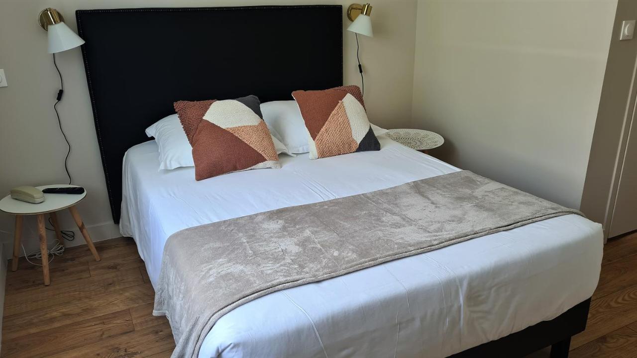 Le Beaugency Hotel Екстериор снимка