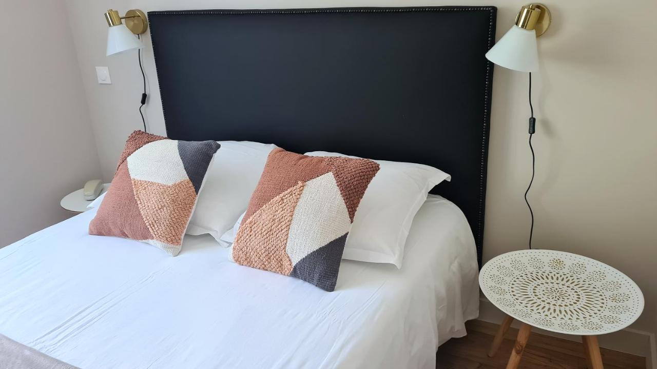 Le Beaugency Hotel Екстериор снимка