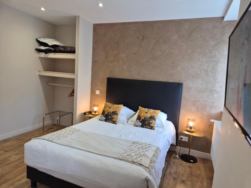 Le Beaugency Hotel Екстериор снимка