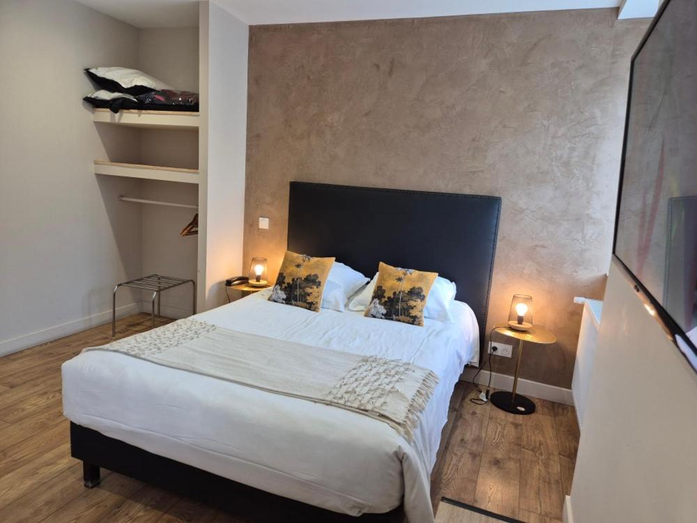 Le Beaugency Hotel Екстериор снимка