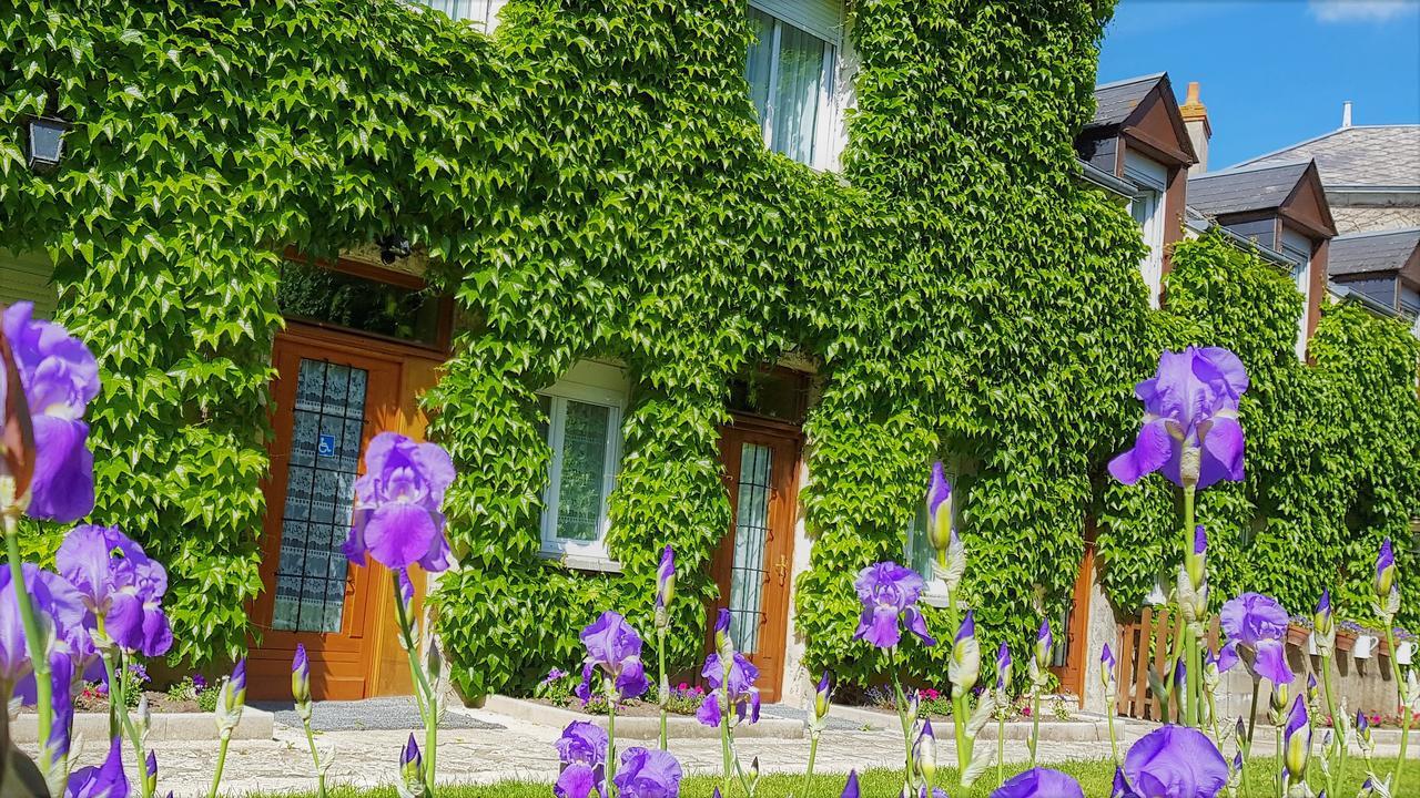 Le Beaugency Hotel Екстериор снимка