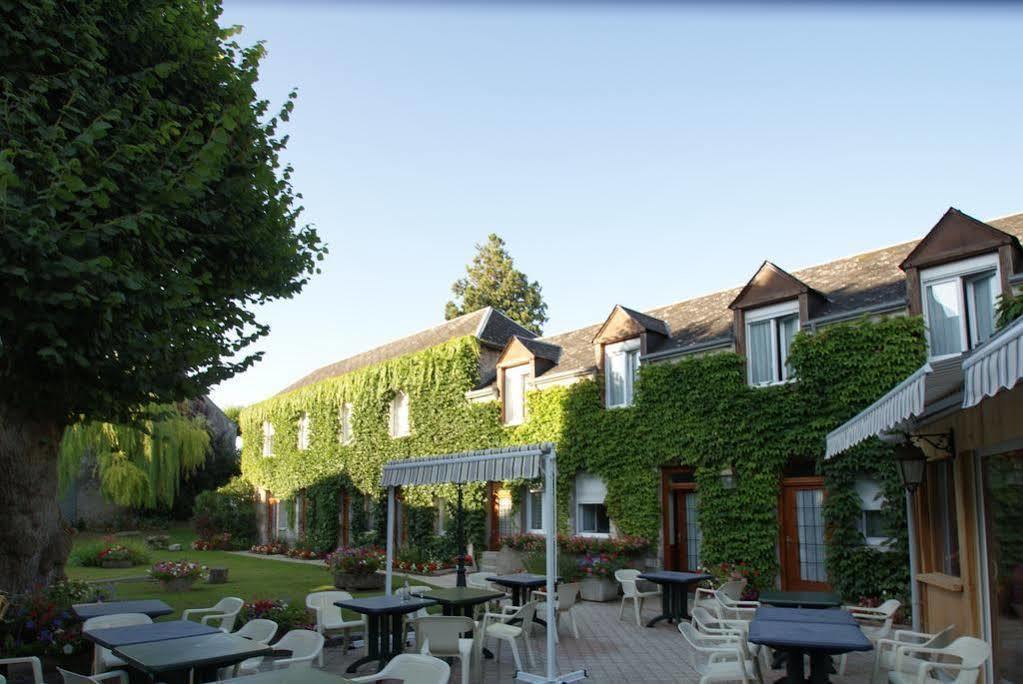 Le Beaugency Hotel Екстериор снимка