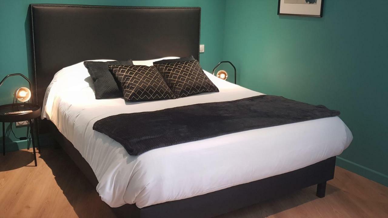 Le Beaugency Hotel Екстериор снимка