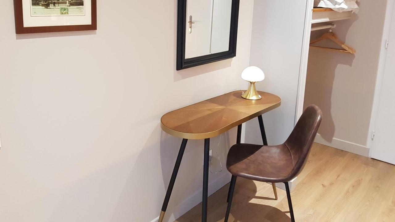 Le Beaugency Hotel Екстериор снимка
